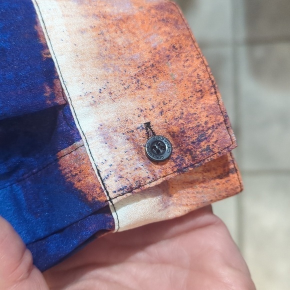 Small, super soft and comfortable Calvin Klein button down - Picture 5 of 8